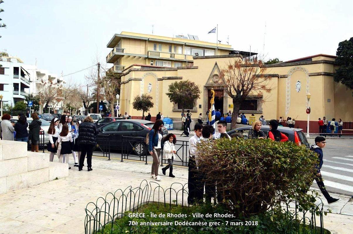 004- Rhodes- Defile Dodecanese grec.JPG